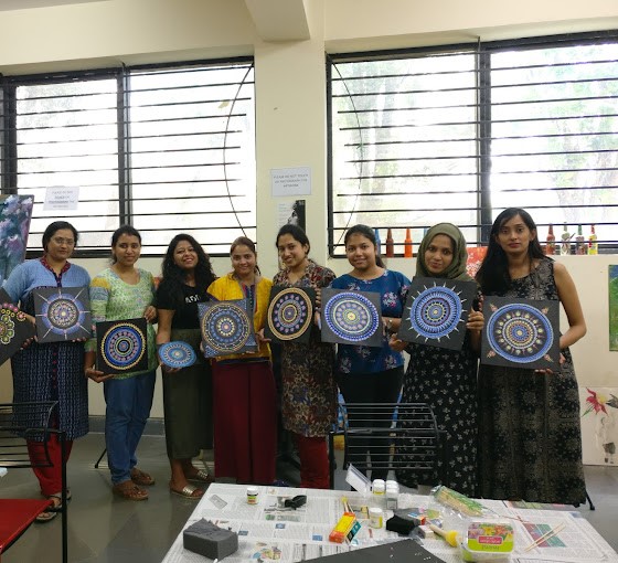 Paint and Sip at Rolling Canvas